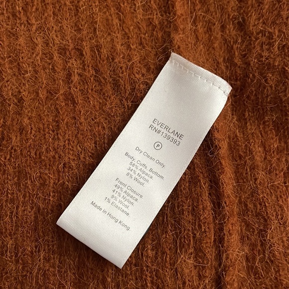 Everlane Oversized Alpaca Cardigan + icu Marbella Aviator Sunglasses - Picture 9 of 16